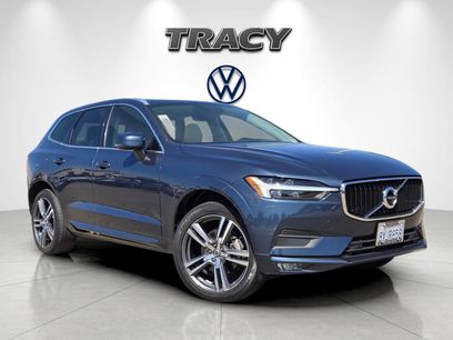 Used 2021 Volvo XC60 T5 Momentum w/ Advanced Package