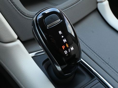 New 2026 Cadillac XT5 Premium Luxury w/ Driver Assist Package image 14