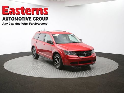Used 2017 Dodge Journey SE w/ Flexible Seating Group image 50