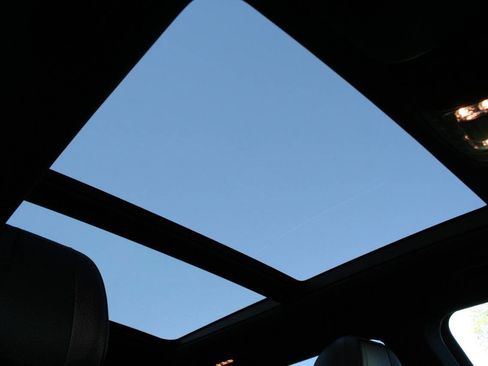 Used 2020 Mercedes-Benz GLS 450 4MATIC image 25