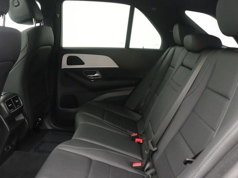 Used 2025 Mercedes-Benz GLE 350 4MATIC image 34