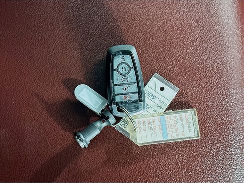 Used 2024 Ford Expedition Max Limited image 34