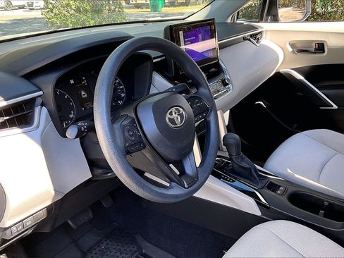 Used 2024 Toyota Corolla Cross L image 14