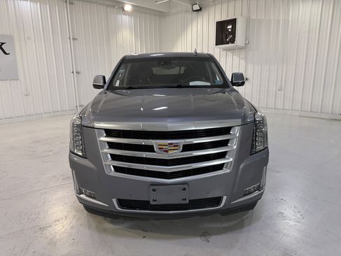 Used 2020 Cadillac Escalade ESV Luxury image 8