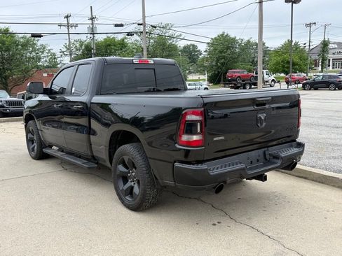 Used 2019 RAM 1500 Big Horn AWD/4WD image 9