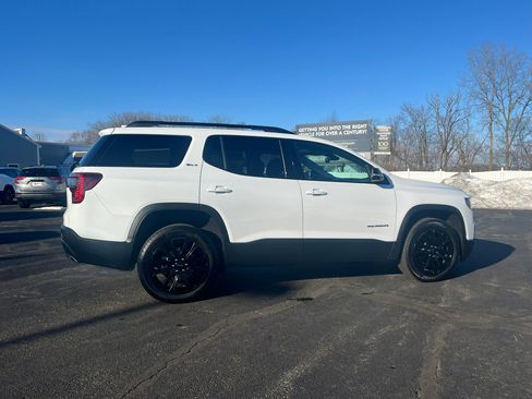 Used 2023 GMC Acadia SLT w/ Elevation Edition AWD/4WD image 13