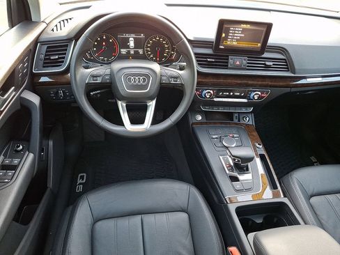Used 2018 Audi Q5 Premium Plus w/ Convenience Package AWD/4WD image 4