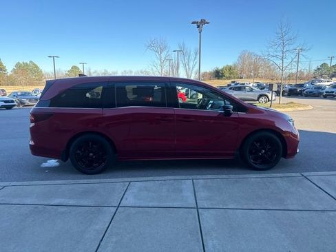 Certified 2023 Honda Odyssey Sport image 5