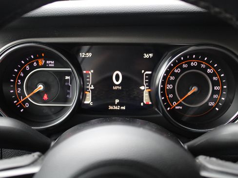 Used 2022 Jeep Gladiator Sport image 21