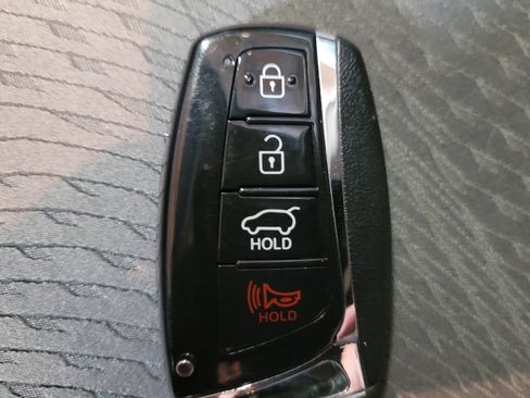 Used 2018 Hyundai Santa Fe Sport w/ 2.4L Value Package 02 FWD image 32