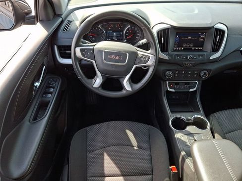 Used 2024 GMC Terrain SLE AWD/4WD image 12