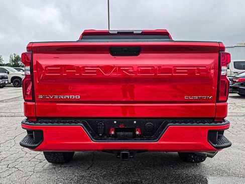 Used 2019 Chevrolet Silverado 1500 Custom w/ Custom Value Package AWD/4WD image 5