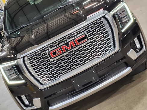 Used 2021 GMC Yukon XL Denali RWD image 19