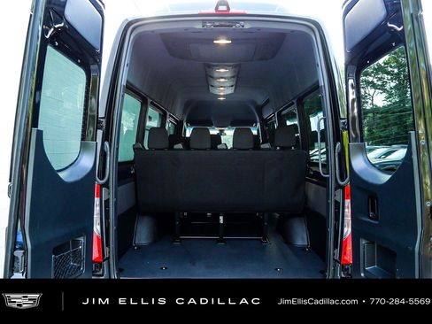 Used 2025 Mercedes-Benz Sprinter 2500 image 27