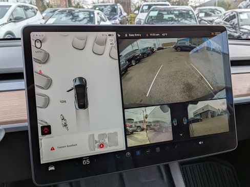 Used 2021 Tesla Model Y Long Range image 18