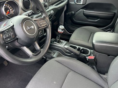 Used 2021 Jeep Gladiator Sport w/ Auxiliary Switch Group image 7