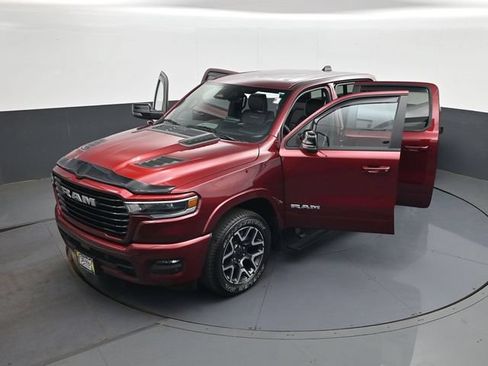 Used 2025 RAM 1500 Laramie AWD/4WD image 30