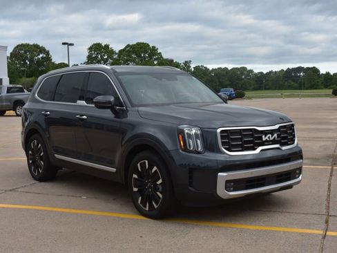 Used 2023 Kia Telluride SX AWD/4WD image 3