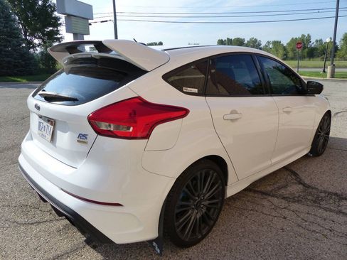 Used 2017 Ford Focus RS AWD/4WD image 13