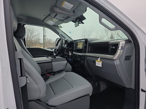 New 2025 Ford F550 4x4 Supercab Super Duty image 33