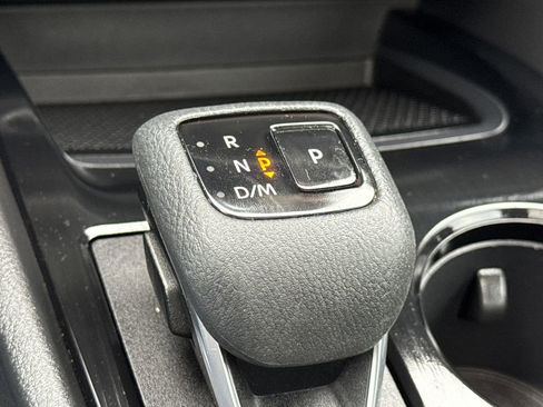 Used 2023 Nissan Rogue SV w/ SV Premium B Package image 29