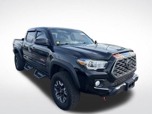 Used 2023 Toyota Tacoma TRD Off-Road w/ TRD Premium Off Road Package AWD/4WD image 7