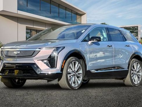 New 2026 Cadillac Optiq Luxury 2 w/ LPO, Floor Liner Package AWD/4WD image 7