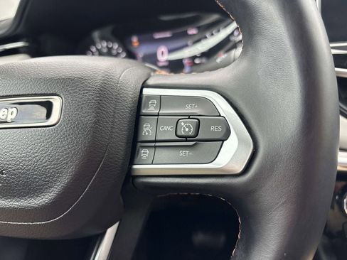 Certified 2022 Jeep Compass Limited AWD/4WD image 23