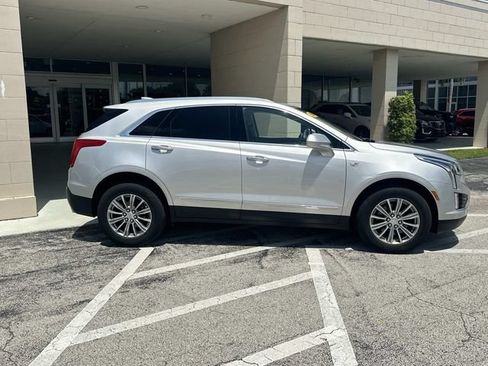 Used 2019 Cadillac XT5 Luxury AWD/4WD image 5