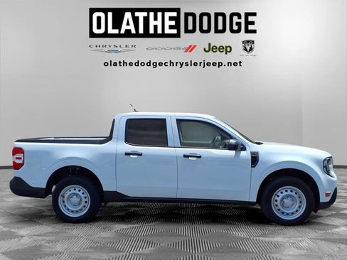 Used 2025 Ford Maverick XL w/ Equipment Group 102A AWD/4WD image 29
