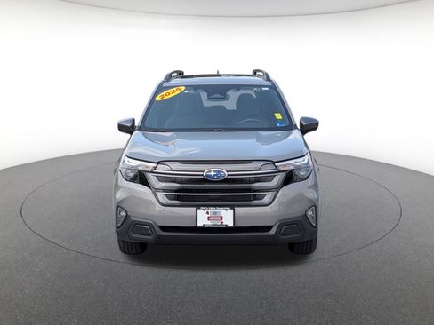 Certified 2025 Subaru Forester Premium w/ Convenience Package #2 AWD/4WD image 2