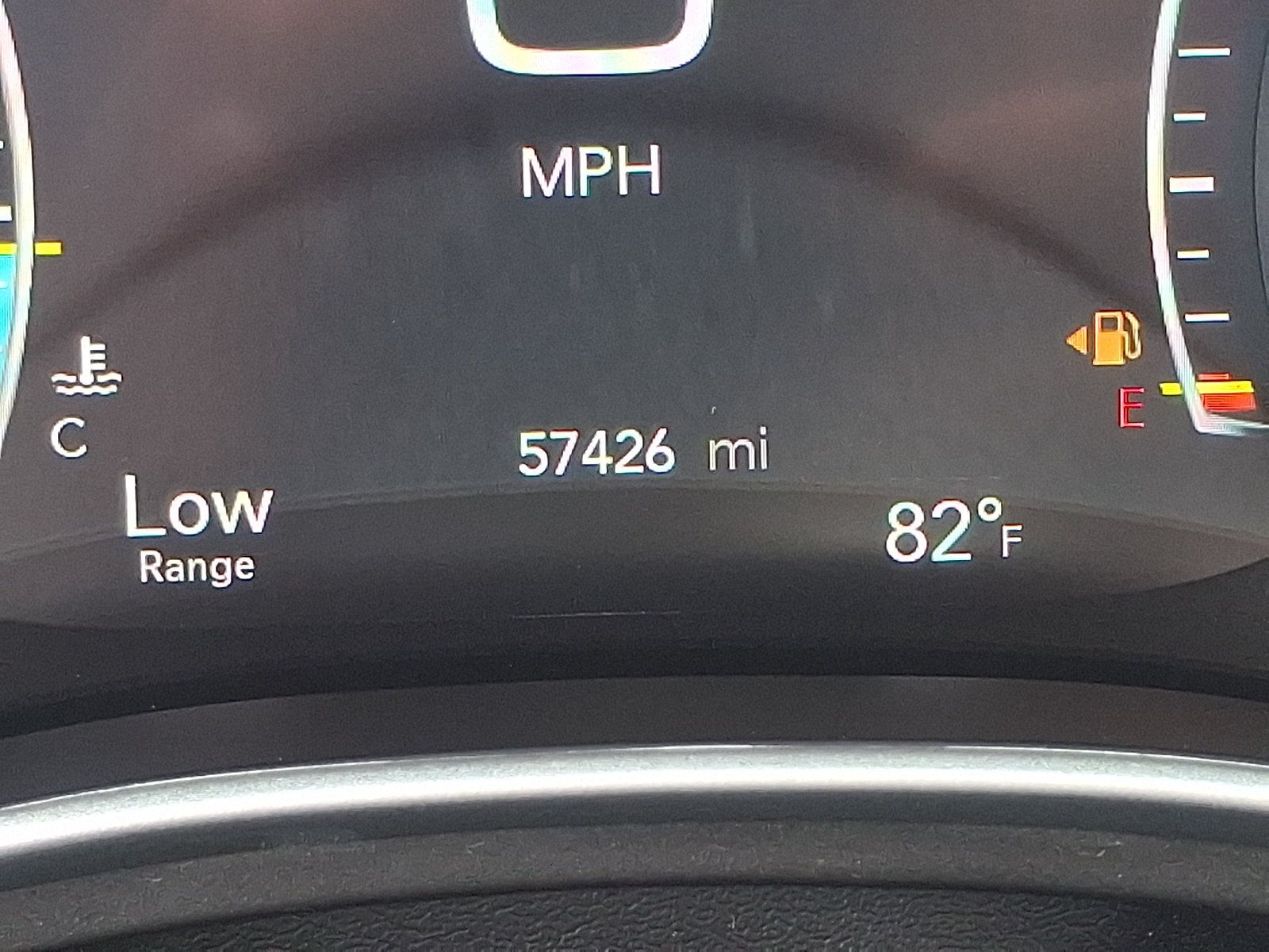 Used 2024 Chrysler Pacifica Touring-L FWD image 21
