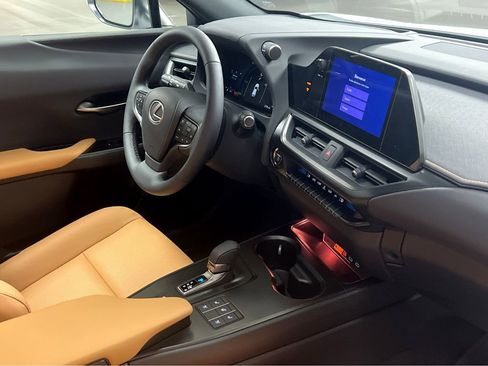 New 2026 Lexus UX 300h AWD image 33