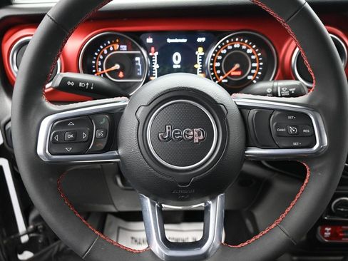 Used 2023 Jeep Gladiator Rubicon w/ Cold Weather Group image 21