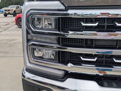 New 2026 Ford F250 Lariat w/ Chrome Package AWD/4WD image 9