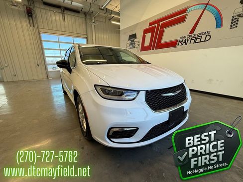 Used 2024 Chrysler Pacifica Touring-L image 1