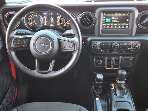 Certified 2022 Jeep Gladiator Sport image 25