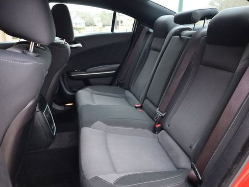 Used 2016 Dodge Charger SXT w/ Navigation & Travel Group image 20