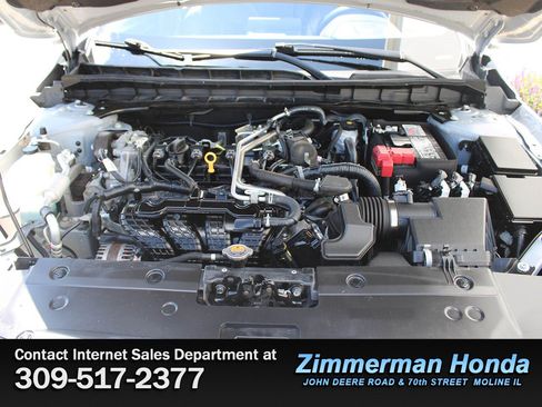 Used 2024 Nissan Altima 2.5 SR AWD/4WD image 19