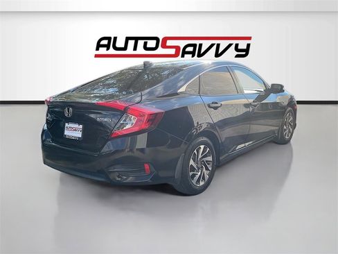 Used 2018 Honda Civic EX image 7