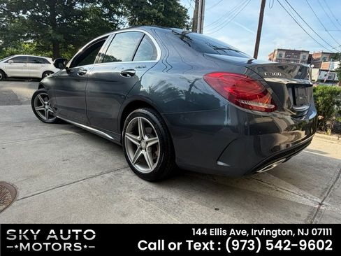 Used 2015 Mercedes-Benz C 300 4MATIC Sedan image 4