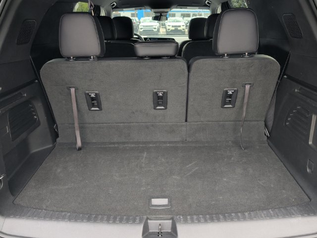 Used 2025 Chevrolet Traverse LT AWD/4WD image 35