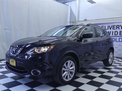 Used 2019 Nissan Rogue Sport SV w/ Technology Package image 4