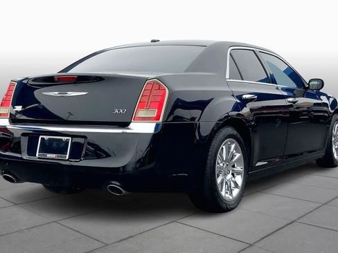 Used 2012 Chrysler 300 Limited image 12