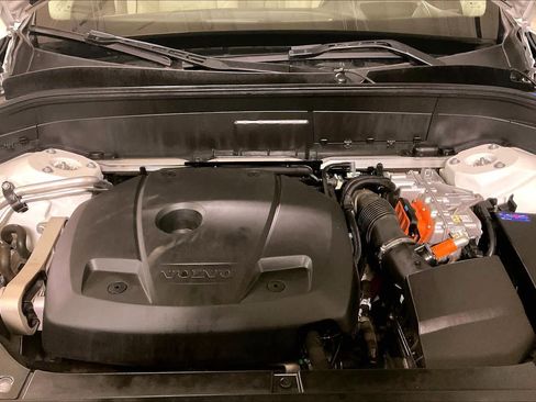 Used 2022 Volvo XC90 T8 Inscription w/ Lounge Package image 28