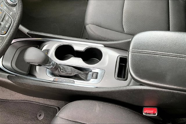 Used 2024 Chevrolet Malibu LT FWD image 17