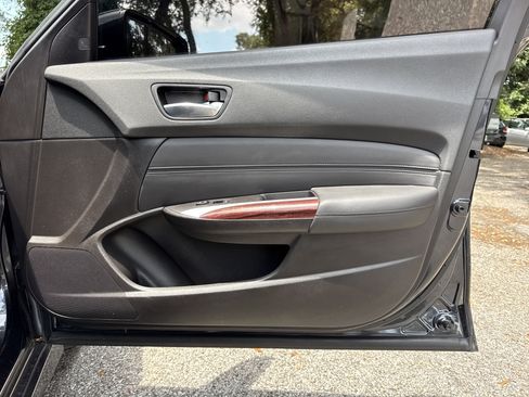 Used 2015 Acura TLX w/ Technology Package FWD image 28
