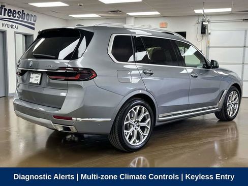 Used 2025 BMW X7 xDrive40i w/ Premium Package AWD/4WD image 6