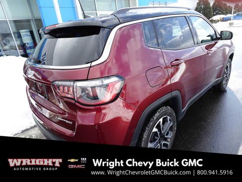 Used 2022 Jeep Compass Limited image 3