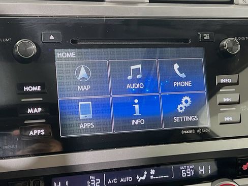 Used 2016 Subaru Outback 2.5i Limited AWD/4WD image 11